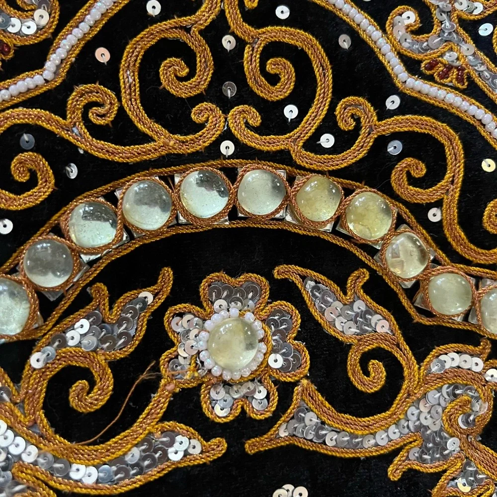 Black and Gold Elephant Tapestry Wall Decor